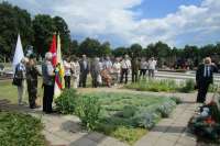Tremtinių ir partizanų atminimo memorialų lankymas Rietavo kapinėse.  O. Gricienės foto.