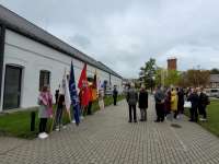 Rietavo Oginskių kultūros istorijos muziejaus direktorius Vytas Rutkauskas Europos dienų renginio dalyviams pristato parodą Žemaitukai grįžta į Rietavą