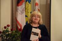 Knygą pristato jos sudarytoja Vytauto Didžiojo universiteto Švietimo akademijos  prof. dr. Ramune Šmigelskytė-Stukienė