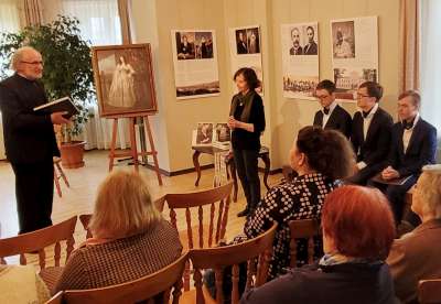 Kultūros sklaidos popietė - Oginskiai. Padovanota Rietavui ir Lietuvai. Muziejaus direktorius dėkoja renginio svečiams ir atlikėjams.